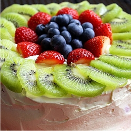 fresh-fruits-cake-cakes